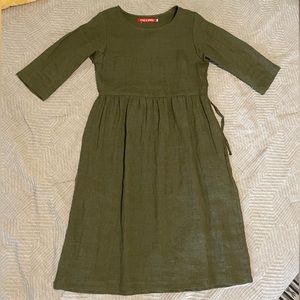 Pyne + Smith No. 19 Linen Boatneck Dress with 3/4 Sleeves - British Racing Green